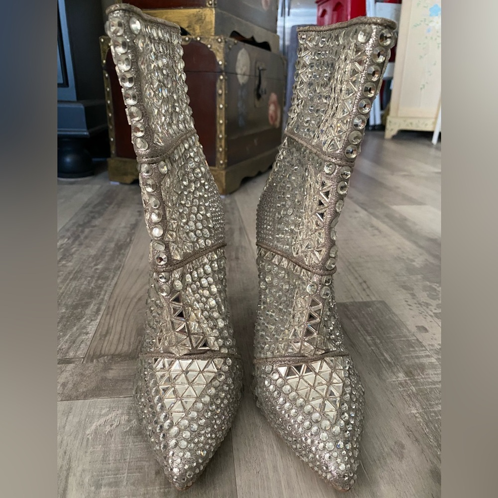 Steve Madden Mirrored/Rhinestone Booties Stiletto Size 6 worn once